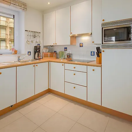 Appartement Apollo Ii 0203g